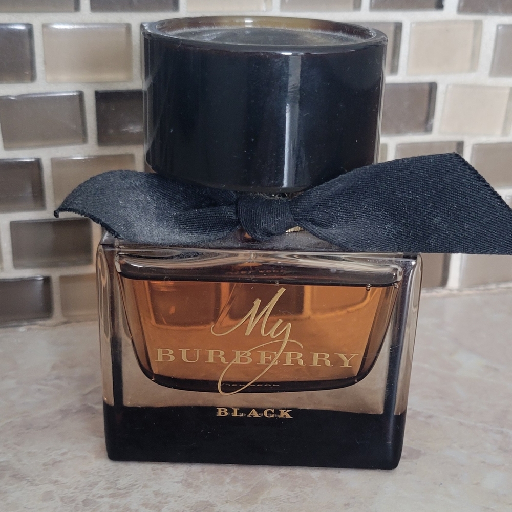 Burberry My Burberry Black with Gold Cap - Picture 2 of 2